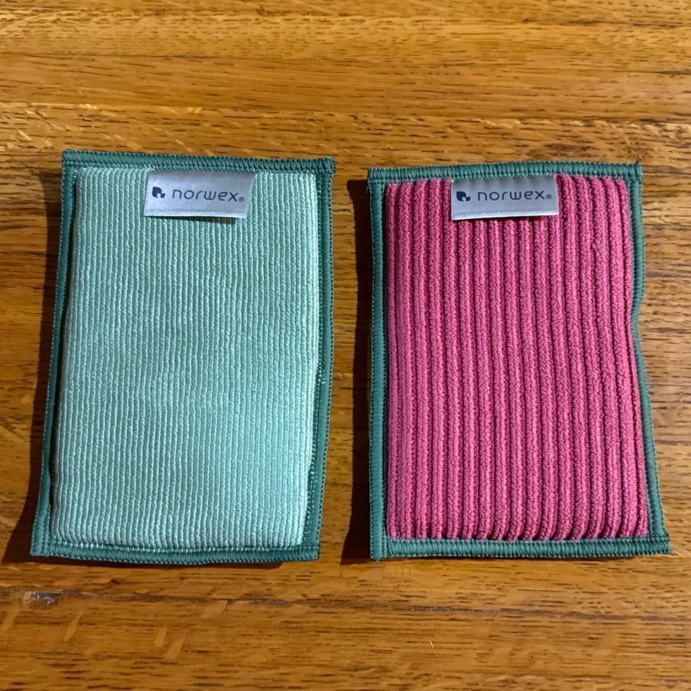 Norwex Dual Sided Sponges Set of 2 Pomegranate and Sage NWT